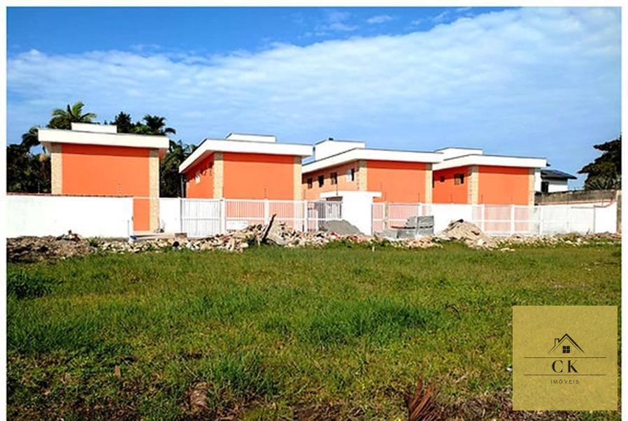 Lindas Casas de Villagio nova em Bertioga / Boracéia